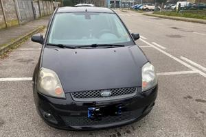 Ford Fiesta 1.2 benzina 5porte ideale per noepa