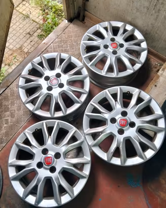 cerchi FIAT grande punto usati da 16 pollici 