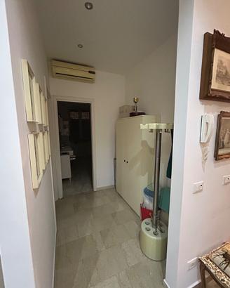 Arredamento completo regalasi