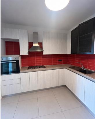 Cucina completa moderna a L