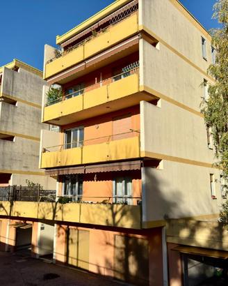 TRICAMERE BISERVIZI CON AMPIO TERRAZZO