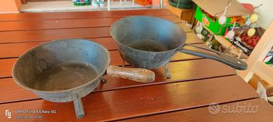 set di 2 padelle in ferro 