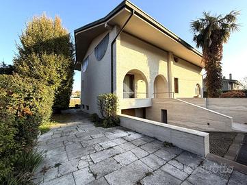 VILLA SINGOLA A SONCINO