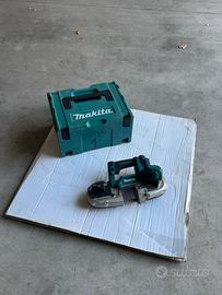 Makita Sega a Nastro