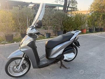 Sh 300