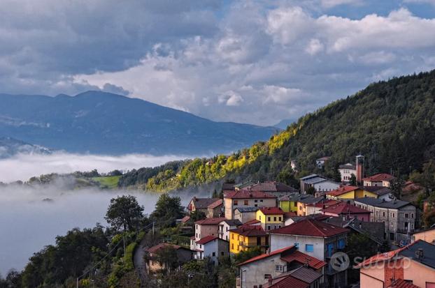 Splendida Casa in Sasso con Camino e Giardino