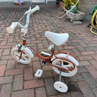 Bicicletta a pedali per bambini