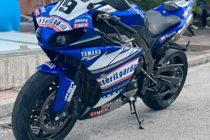 Yamaha R1