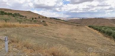 Terreno edificabile in Contrada Bucceri, C/setta
