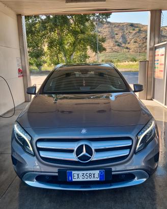 Mercedes Gla 200  berlina in buone condizioni 