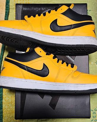 Nike Air Jordan 1 Low University Gold