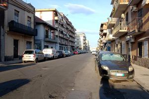 Ampio Magazzino Carrabile zona Rapisardi/Menza