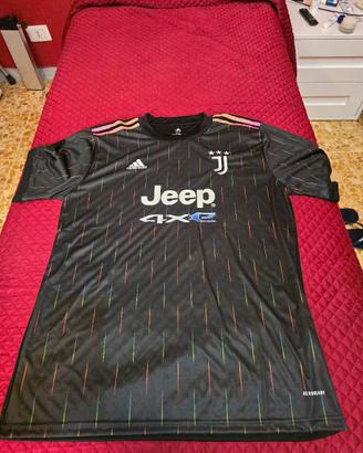 Maqlia da gioco Juventus 2021-22 trasferta