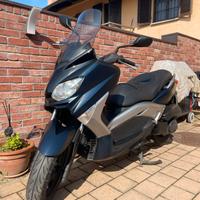 Yamaha Xmax 250