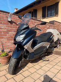 Yamaha Xmax 250