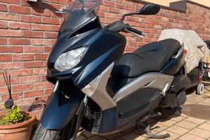 Yamaha Xmax 250