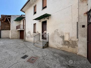 3 LOCALI A PONTEVICO