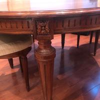 Tavolo ovale e sedie fine 800