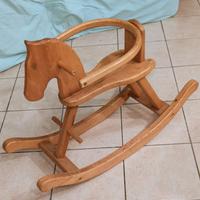 Cavallo a dondolo in legno massello 
