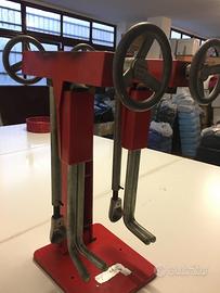 Macchina allargascarpe-stivali