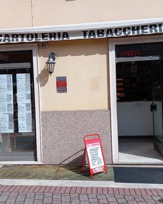 Tabaccheria con distributore H24 