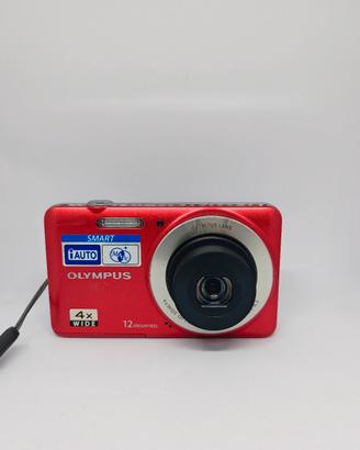 Olympus D-700 fotocamera 12MP con caricabatterie