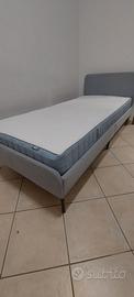 Letto singolo con materasso