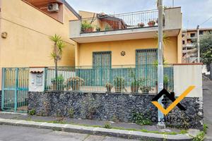 Indipendente su 2 Livelli Mq 170 con Garage