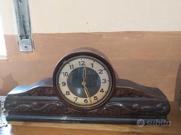 Orologio da tavolo vintage in ceramica
