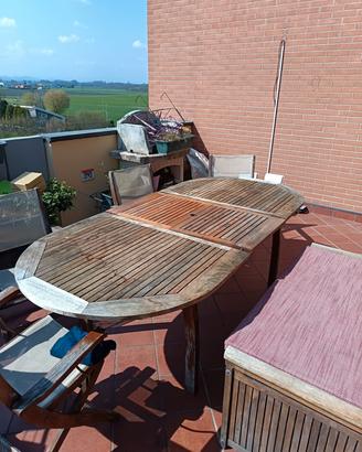 Tavolo giardino più sedie