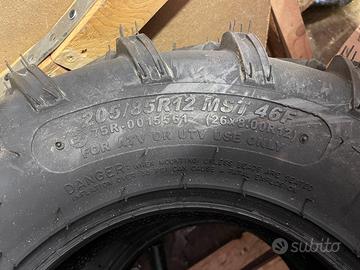 Gomme pneumatici nuovi  205/85r12 e 255/70r12