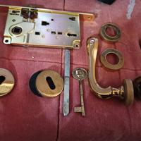 maniglie e serrature 