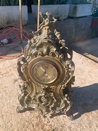 Orologio antico di ottone a carica tedesco