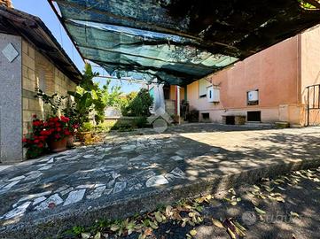 PORZIONE DI TRIFAMILIARE A CISTERNA DI LATINA