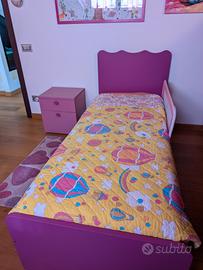 Cameretta bimba (letto-comodino-materasso)