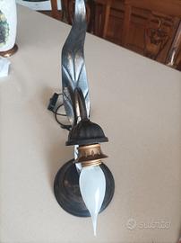 lampada da tavolo  in ferro battuto 