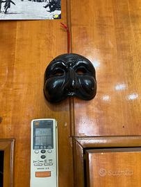 Maschera di ceramica di pulcinella