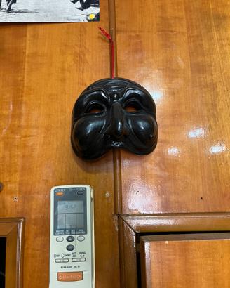 Maschera di ceramica di pulcinella