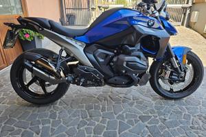 BMW R1300R pluriaccessoriata solo 338 km