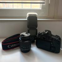 Canon Eos 80D + Obiettivo Canon 18-55mm +accessori