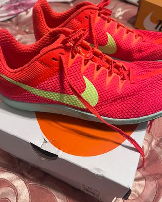 Scarpe chiodate atletica leggera