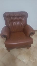 Poltrona  in vera pelle 