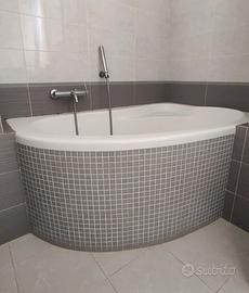 Vasca da bagno angolare 150x100cm
