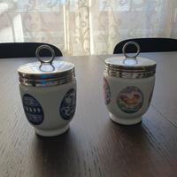 Lotto di 2 cuociuova in porcellana inglese.