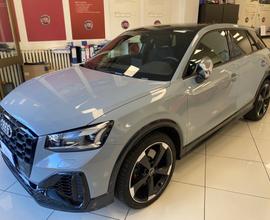 Audi Q2 SQ2 TFSI quattro S tronic sport attitude