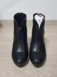 Stivaletto da donna Laura Biagiotti