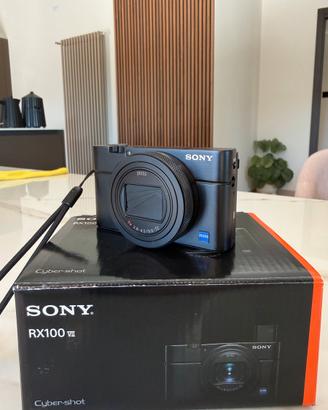SONY RX100 VII (M7A) PARI AL NUOVO + GARANZIA 2027