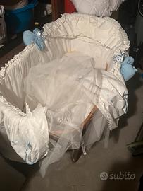 Culla in vimini cappotta tessuto pizzo