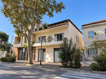 2 LOCALI A GIULIANOVA