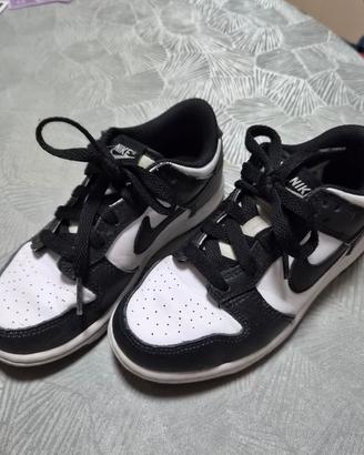 scarpe bambini Nike nere e bianche taglia 31